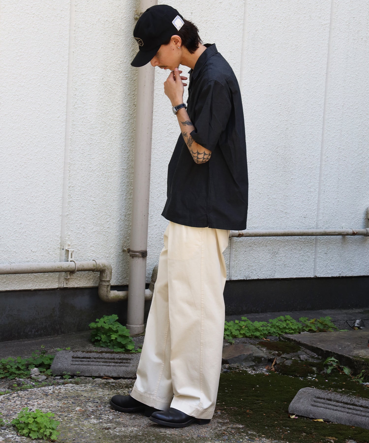 2TUCK TWILL TROUSERS PANTS (Beige) | トラウザーパンツ – FIDELITY