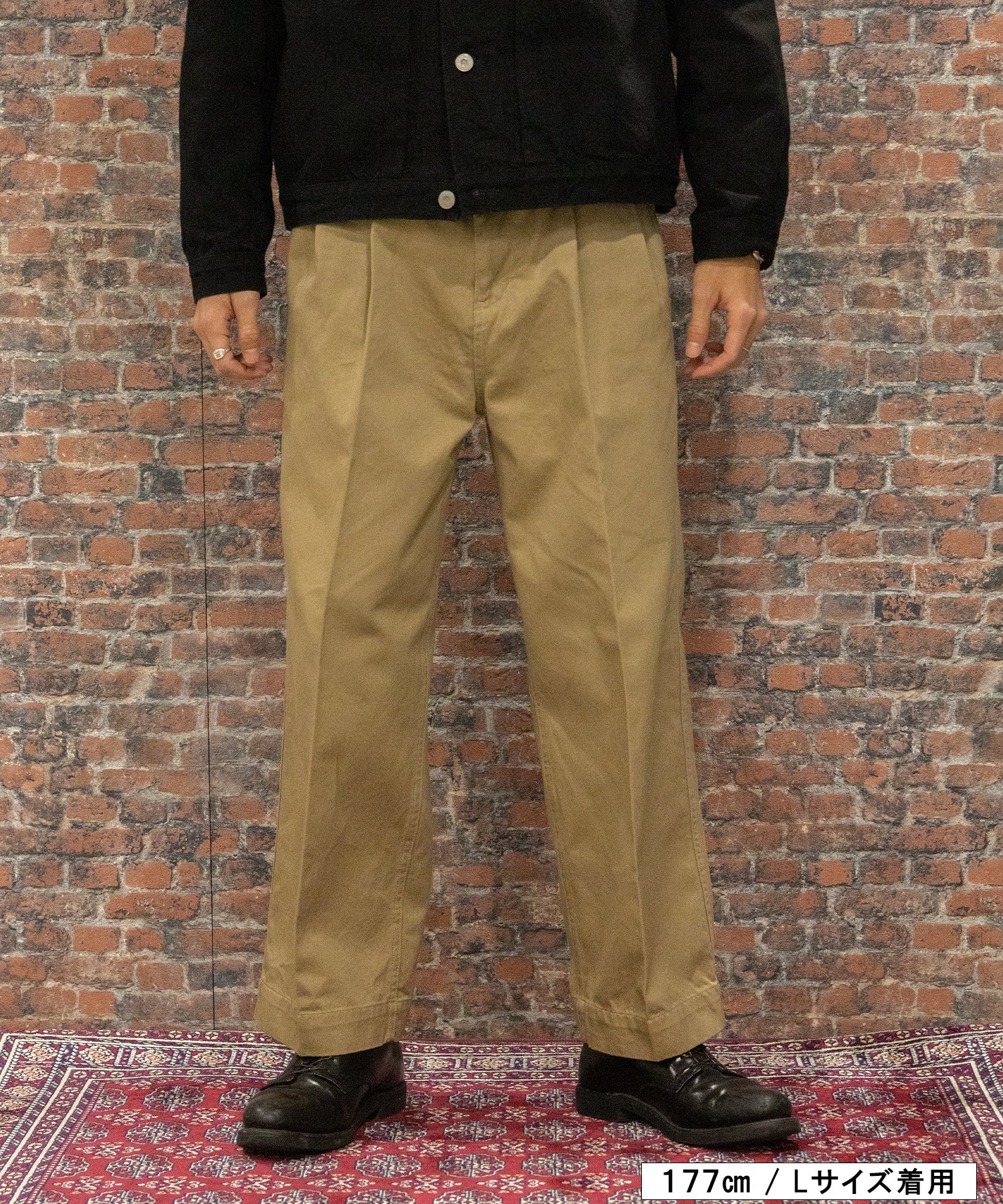 2TUCK TWILL TROUSERS JUST LENGTH PANTS (Beige) | トラウザーパンツ